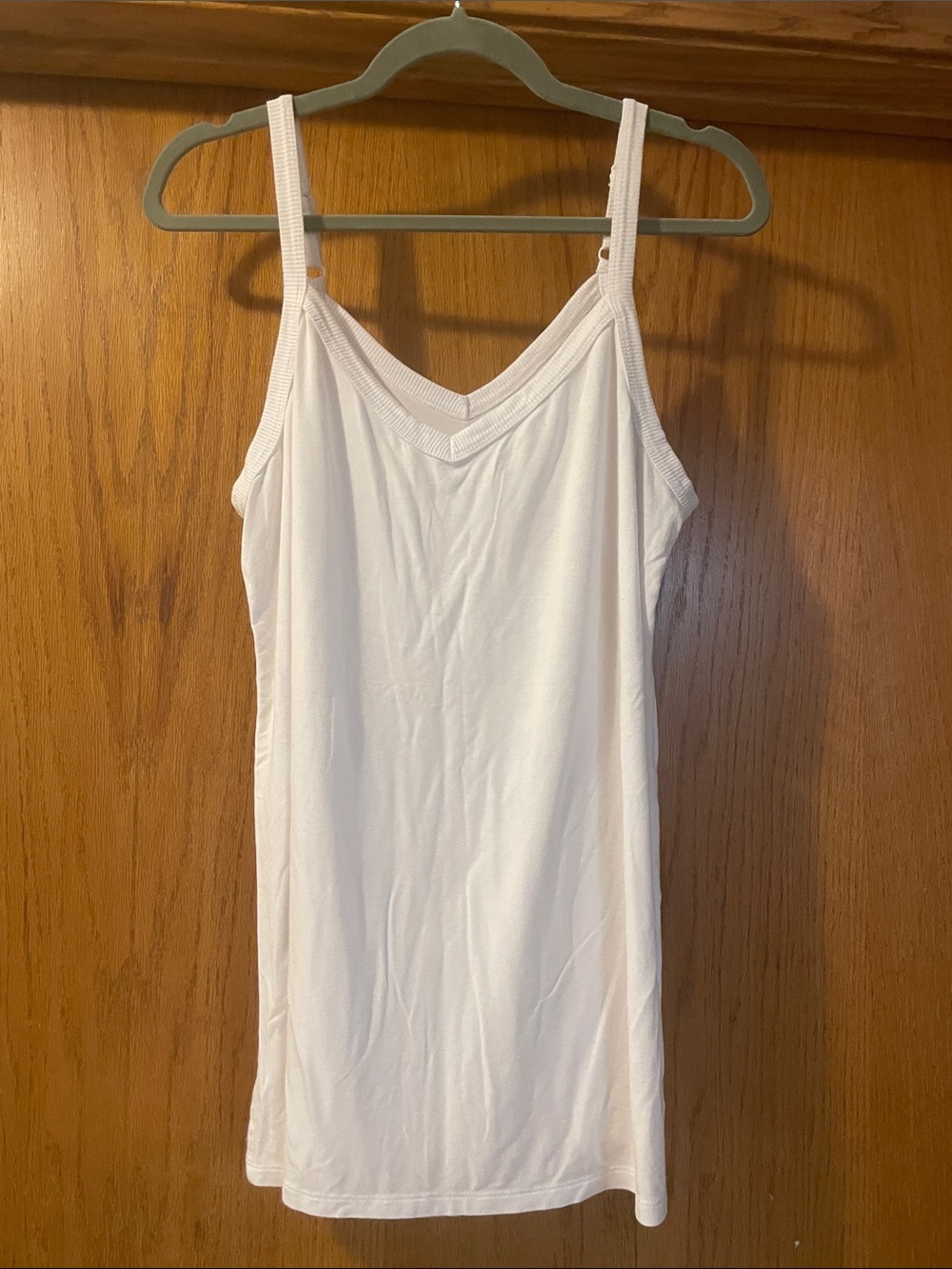 torrid White V-Neck Tank Top